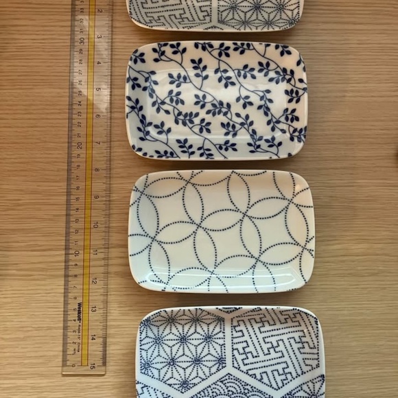 Japanese Rectangle Plates - Picture 1 of 4